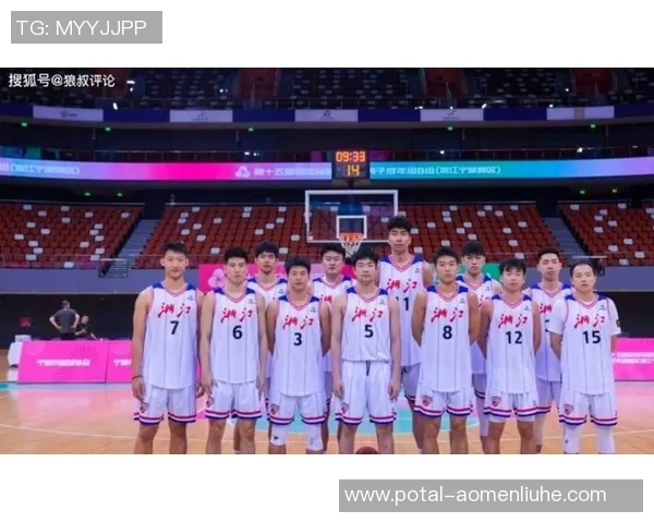 四川队与江苏队在CBA赛场的激烈对决引发球迷热议精彩瞬间回顾